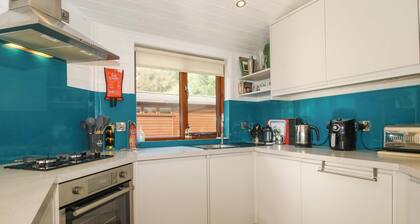 No.14 Astbury Falls Luxury Retreat