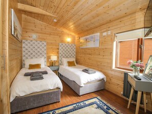 2 bedrooms, individually decorated, individually furnished, free WiFi