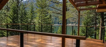 Mountain Lake Retreat w/ Deck & Wildlife Views