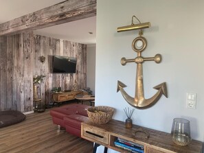 Living area - Walk to the Beach – Family-Friendly Home Between Wismar and Boltenhagen, EV Charger Onsite! (Hohenkirchen)