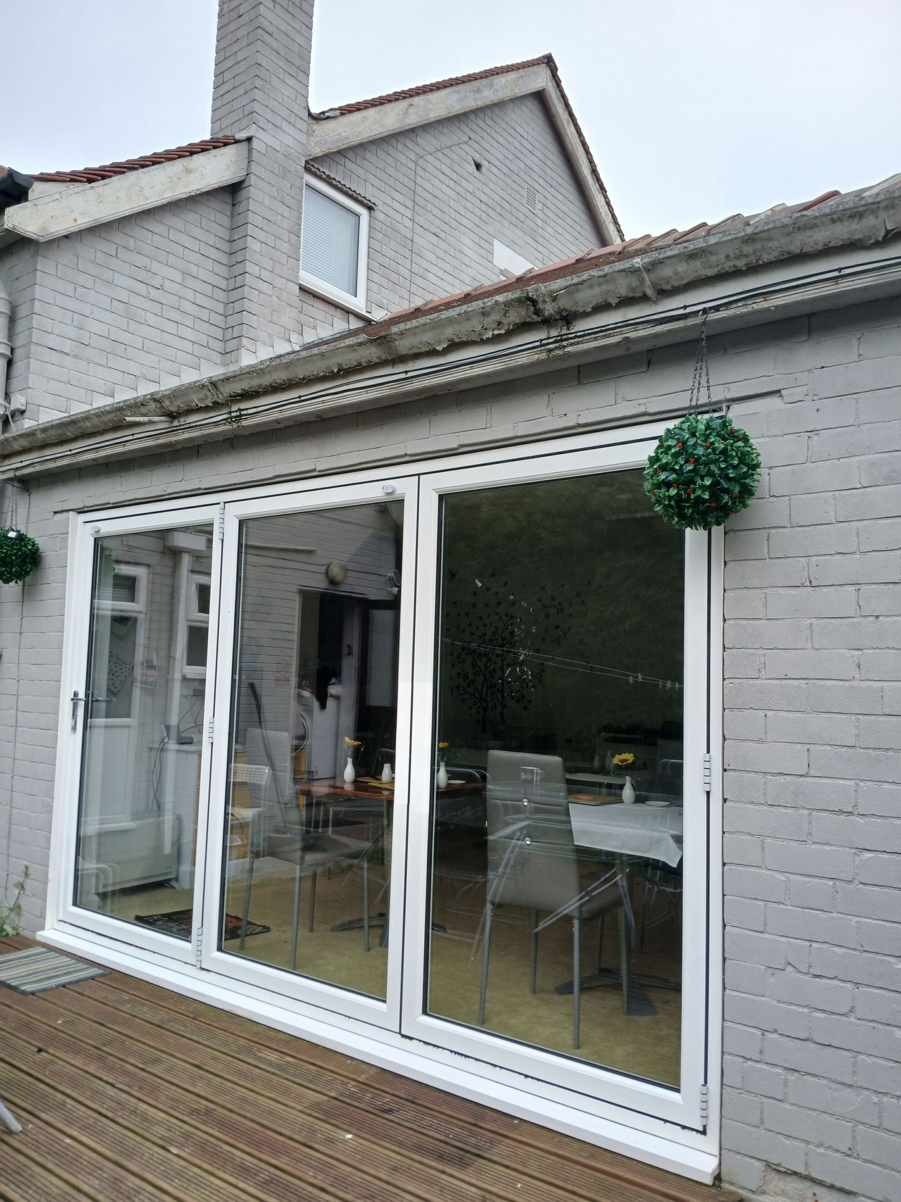 Room, 4 Bedrooms, Smoking, Patio | Outdoor dining