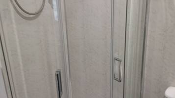 Room, 4 Bedrooms, Smoking, Patio | Bathroom