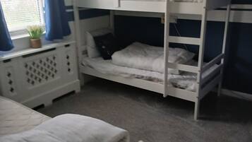 Room, 4 Bedrooms, Smoking, Patio | 4 bedrooms