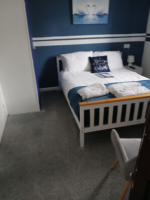 Room, 4 Bedrooms, Smoking, Patio