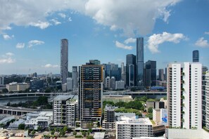 Miscellaneous - City & River View High Level 2BR (South Brisbane)