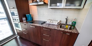 Private kitchen - Toronto Majestic Suites- The Union (Toronto)