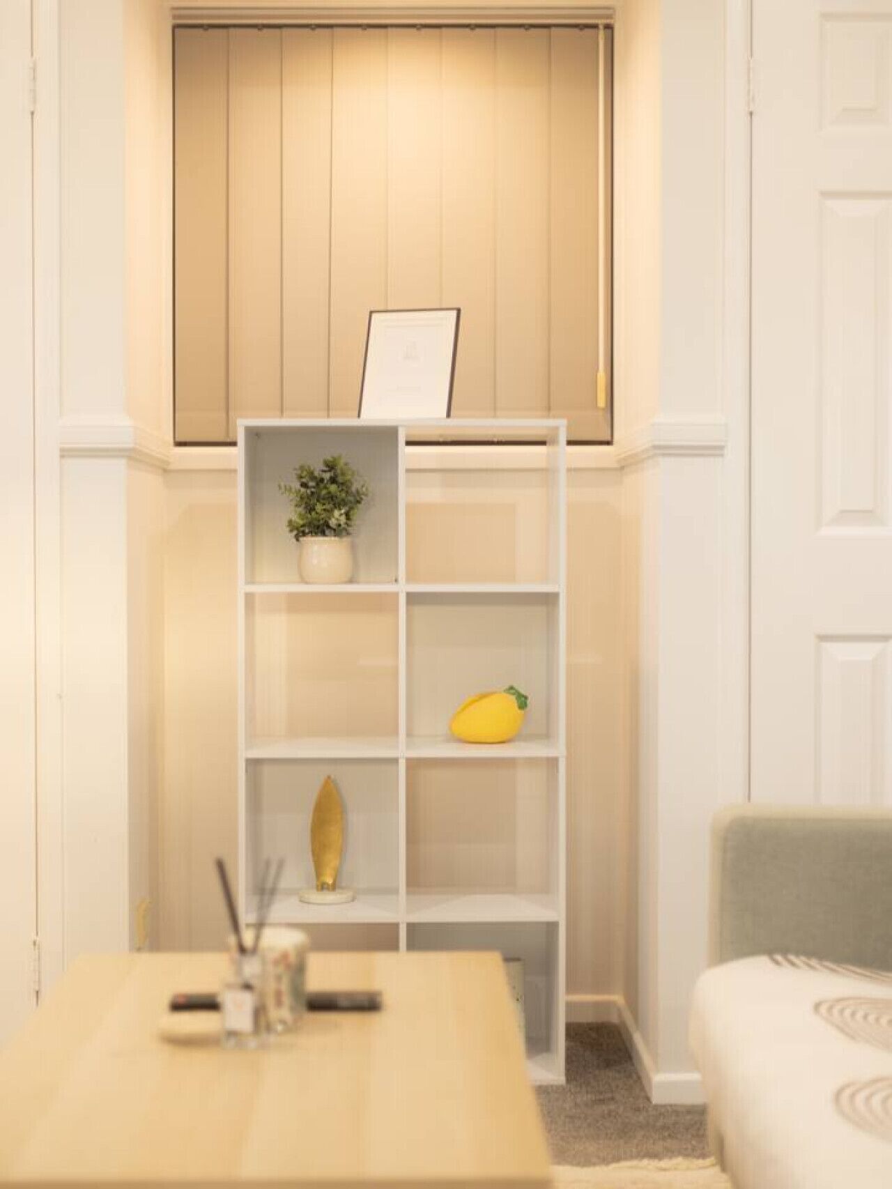 Desk, iron/ironing board, WiFi, bed sheets