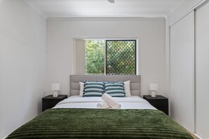 Room - Comfort Nest|2BR Quiet Comfort Retreat for Relax (Mount Warren Park)