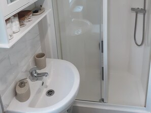 Shower - Josephine Nb37 (Newquay)