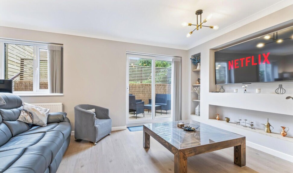 Coastal Breeze Retreat - Swanage