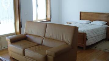 Coffres-forts dans les chambres, rideaux occultants