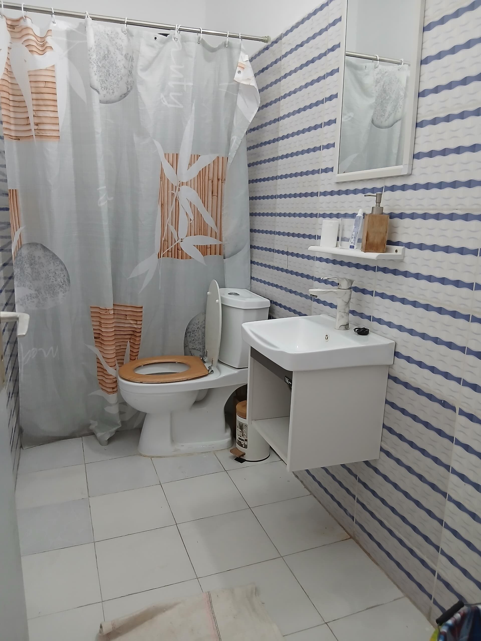 Towels, soap, toilet paper