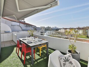 Outdoor dining - Appartement avec terrasse ensoleillée sur le port Olona (Les Sables-d'Olonne)