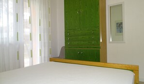 Room - Charming Villa With Private Garden (San Michele al Tagliamento)