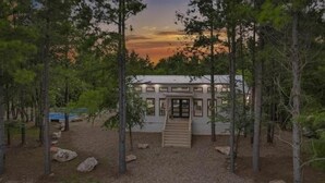 Unclassified image, 5 of 39, button - Pickleball Cabin Retreat + Hot Tub + Top Spot + Game On (McCurtain County)