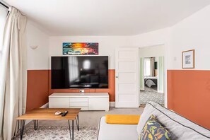 3 Schlafzimmer, Schreibtisch, Bügeleisen/Bügelbrett, kostenloses WLAN