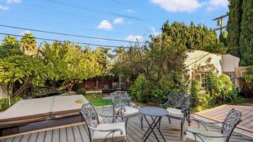 Maison, 3 chambres, patio | Jardin