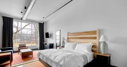 Seven Acre Dairy Company