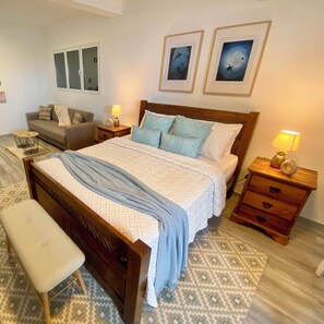 1 dormitorio, tabla de planchar con plancha, wifi y ropa de cama