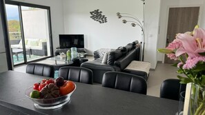Televisio, videopelejä
