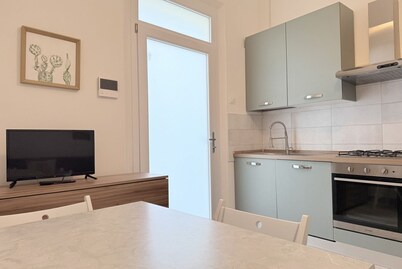 B001 - Bellaria, new two-room apartment 200 meters from the sea