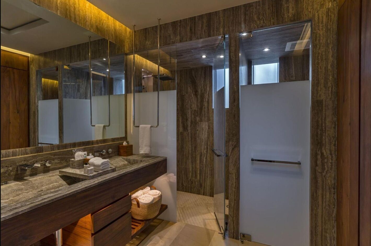 Hair dryer, towels, toilet paper
