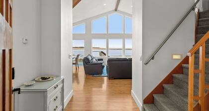 The Salty Dog Curated Bayfront Escape