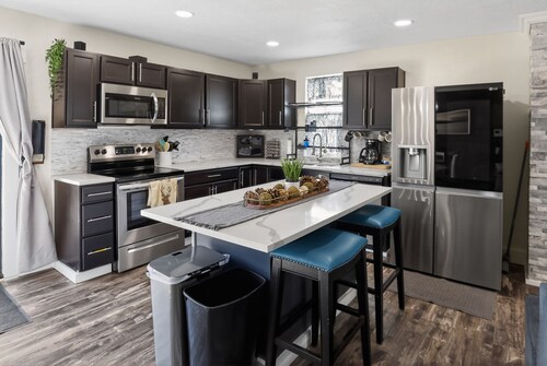 Spacious Home Near Skiing & Hill AFB