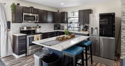 Spacious Home Near Skiing & Hill AFB