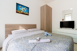 Fer et planche à repasser, Wi-Fi, draps fournis