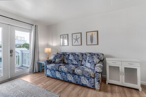 Condo, 1 Queen Bed with Sofa bed (Moonraker 15) | Living area - Moonraker 15 (Gulf Shores)