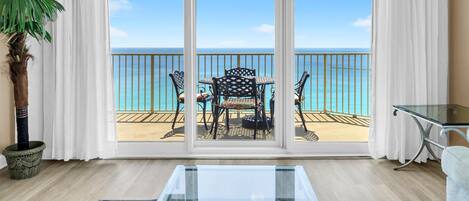 Apartment, Mehrere Betten (Grandview East 1505) | Innenbereich