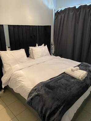 1 Schlafzimmer, Zimmersafe, Bügeleisen/Bügelbrett, kostenloses WLAN