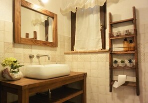 Apartment, Garden View | Bathroom - Podere Il Sorbo (Campagnatico)