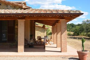 Outdoor dining - Podere Il Sorbo (Campagnatico)