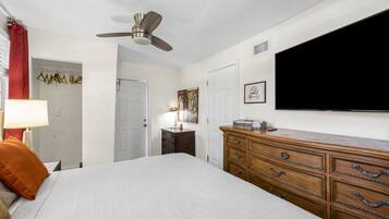 Camera Comfort, 1 letto king, non fumatori, vista giardino