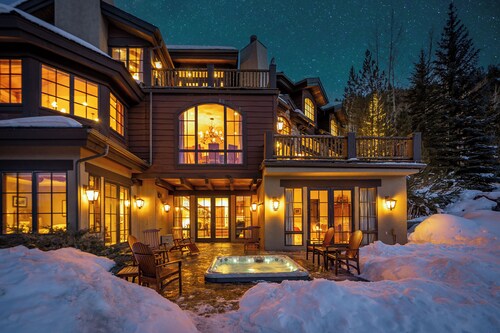 Family Lodge Retreat - Private Concierge Included!