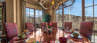 Family Lodge Retreat - Private Concierge Included!