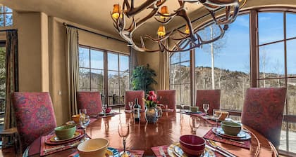 Family Lodge Retreat - Private Concierge Included!