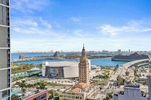 City view from property - 501 First Residences by Nomada (Miami)