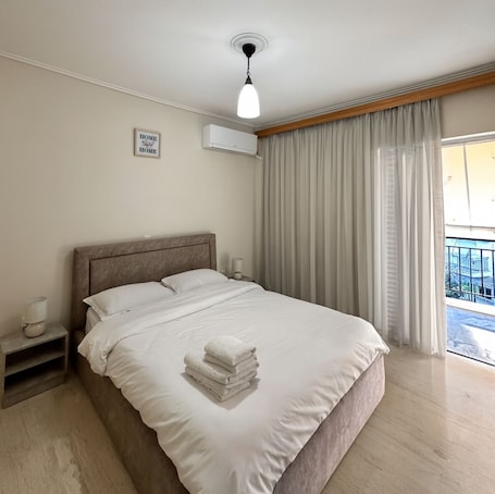 1 bedroom, iron/ironing board, WiFi, bed sheets. Mamour Apartments, Near Tram and to The Beach
