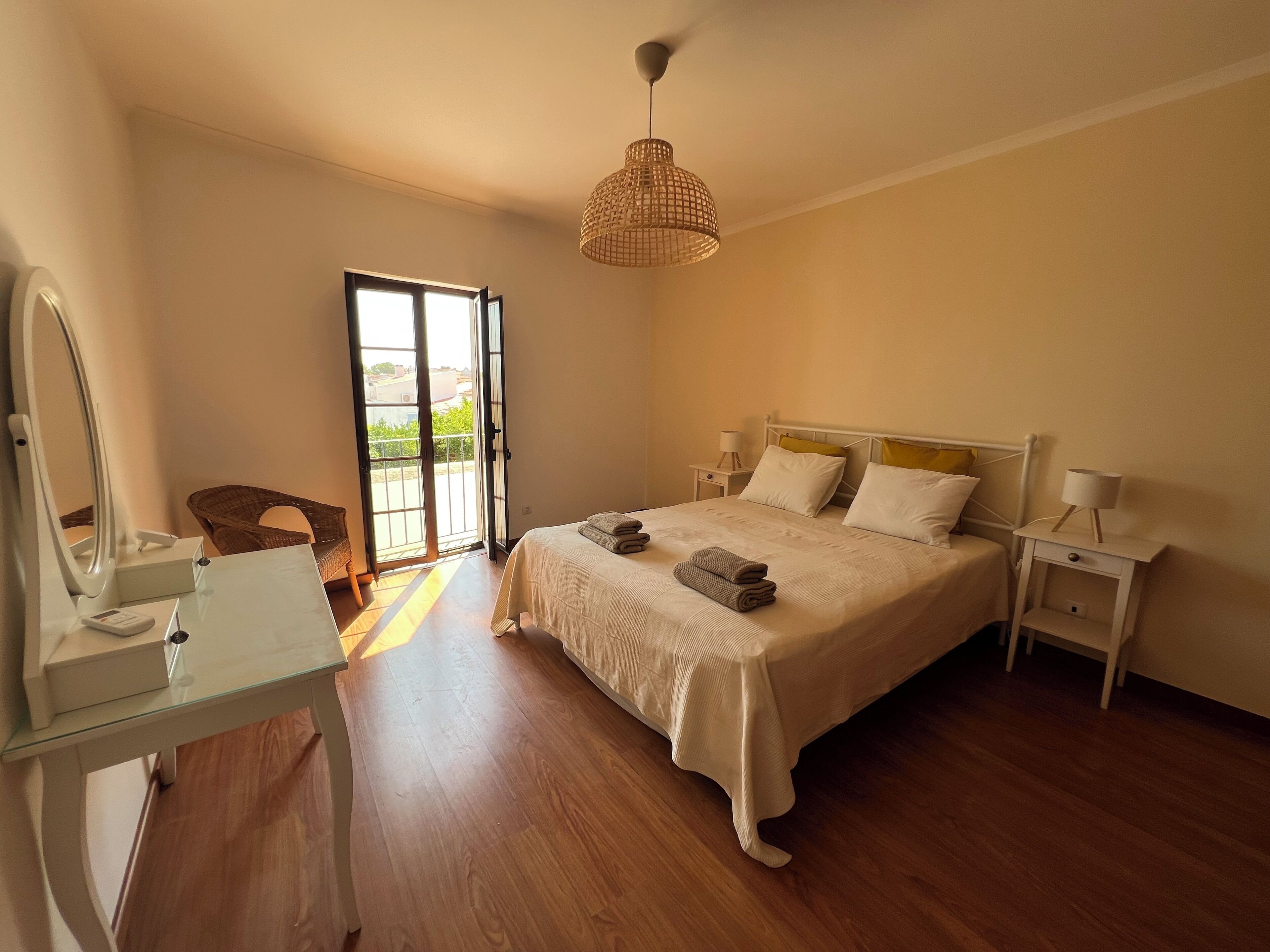 3 bedrooms, WiFi, bed sheets