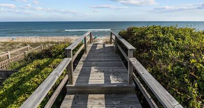 Sandpiper Hideaway - Easy Beach Access
