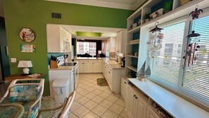 Microwave, stovetop, dishwasher, coffee/tea maker - Casa Marina 424 - Dockside Living (Fort Myers Beach)