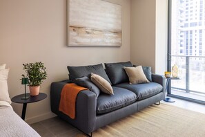 Living area - Stylish and cozy Brand New Apartment in Downtown Miami (Miami)