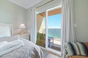 2 slaapkamers, een strijkplank/strijkijzer, reisbedje, gratis wifi