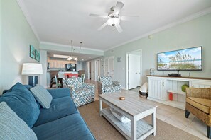 Smart TV, table football - CSW #1203 - Beachfront 2BR, Gulf Front Views, Indoor/Outdoor Pool, Hot Tub, Gym (Gulf Shores)