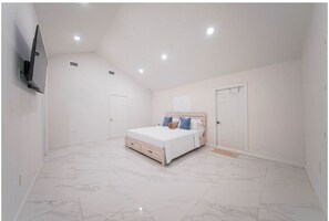 Room - Las Arboleda (Miami)