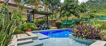 Villa Maoe Pool