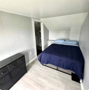 Room - (H2) 2 Bdrm Apt Inner Harbor (Syracuse)